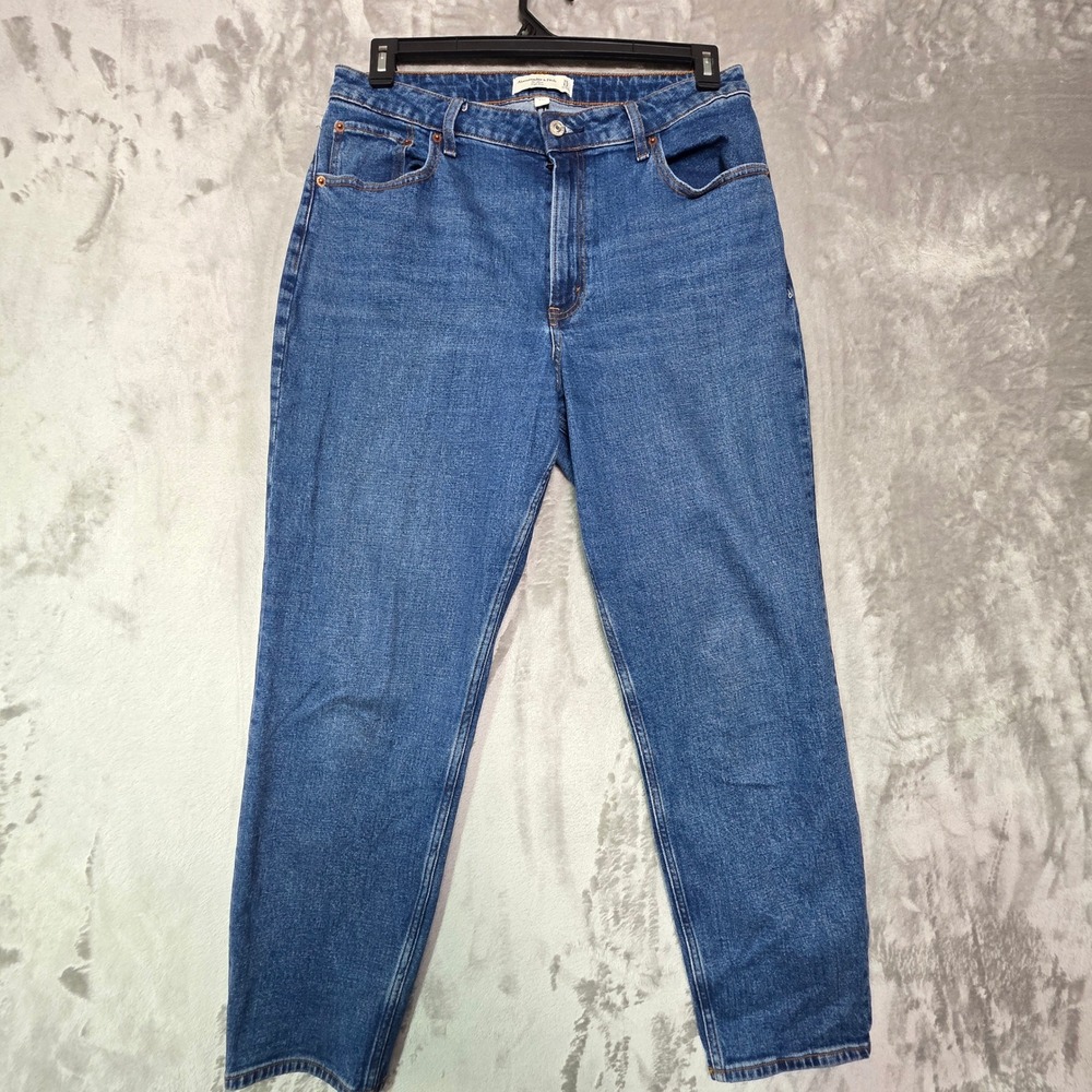 Abercrombie & Fitch Curve Love High Rise Mom Jeans Blue 31/12 Medium Wash
